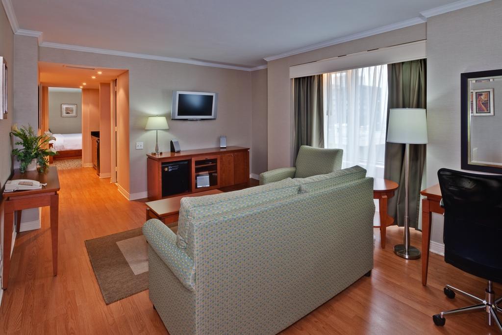 Holiday Inn Montreal Midtown الغرفة الصورة